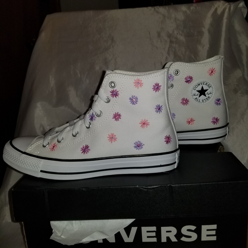 Converse CTAS Hi Kid 6 White Jellyfish Jitter Floral Embroidered A11781F